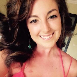 Meet your Posher, Carly